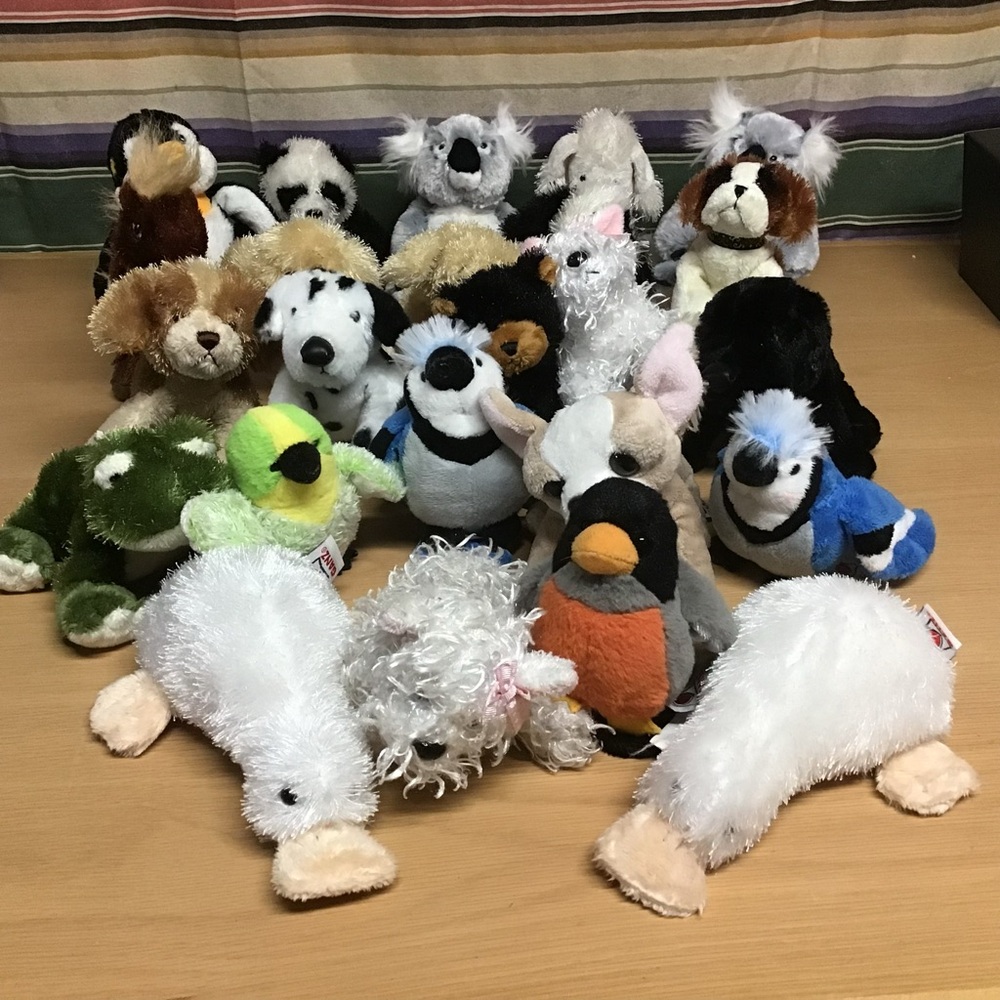 Ganz Webkinz Lil' Kinz Lot Of 24 Plushes No Tags Good Used Condition